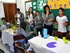 Feira de Cincias realizada pelo Centro Educacional Serra dos rgos - Foto: Unifeso