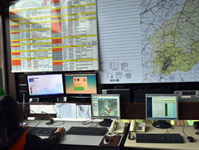 Centro de Monitoramento e Comunicao da Defesa Civil de Terespolis - Foto: AscomPMT