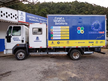 Caminhão de coleta seletiva em Teresópolis - Foto: AsCom PMT