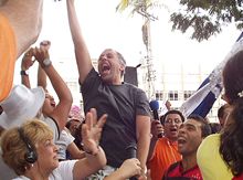 Ney Nascimento comemora o ttulo com o Bambas - Clique para ampliar - Foto: Portal Ter