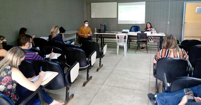 Reunião contou com médicos que atuam nos postos de saúde de Teresópolis - Foto: PMT